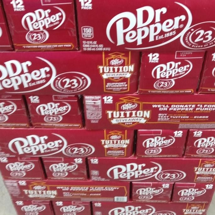 

Dr Pepper 355 Isi 12/Soft Drink/1 Karton