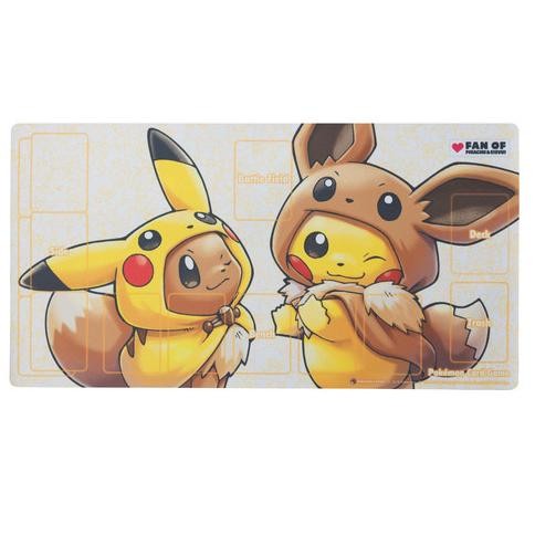 Pokemon Center: Playmat Pikachu & Eevee