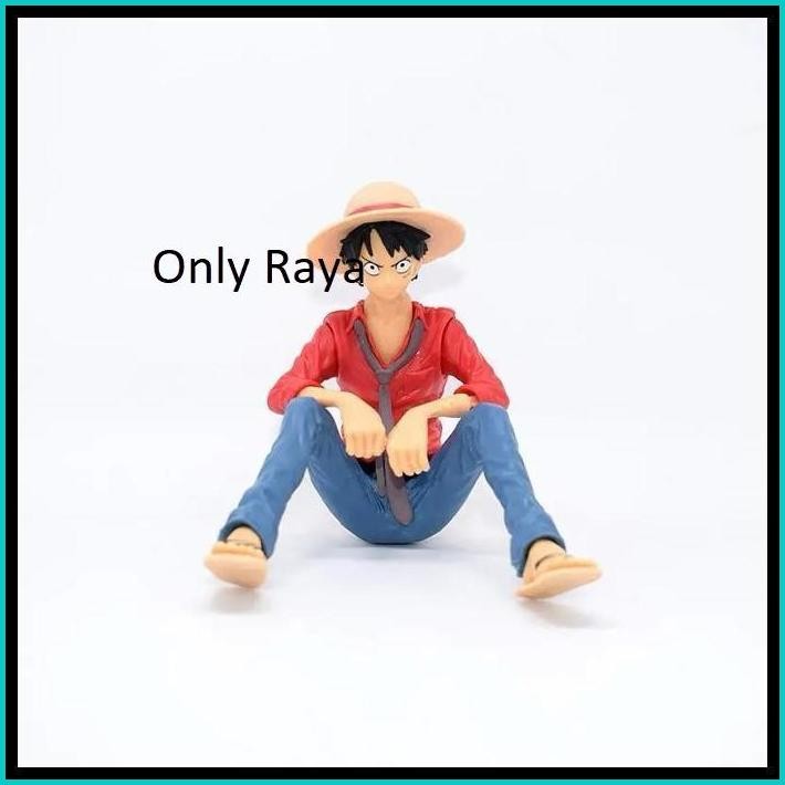  MINIATUR ACTION FIGURE LUFFY DUDUK ONE PIECE DEKORASI MOBIL