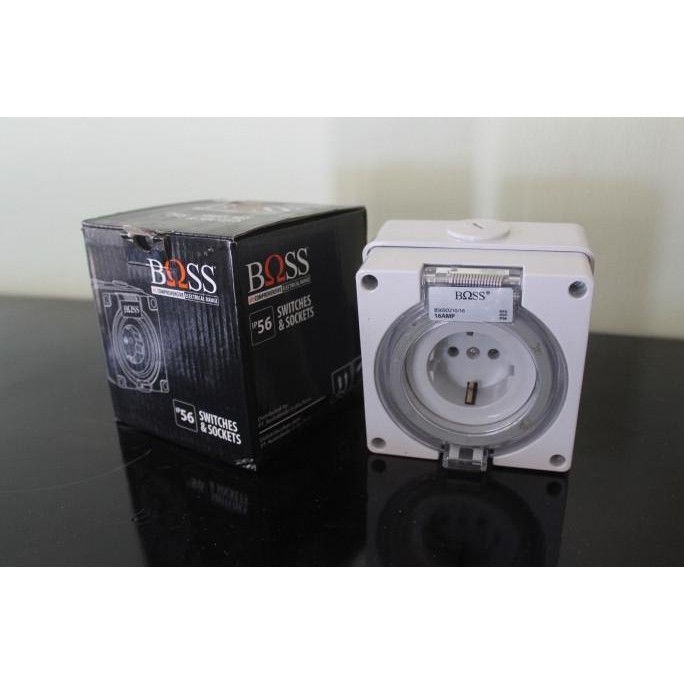 Miliki 56So210/16 Boss 2 Pin Round Socket Outlet - Electric Water Proof