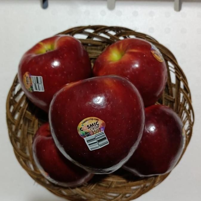 

Grosir Buah Apel Cosmic Crisp Usa Fresh Manis Per 2 Kg
