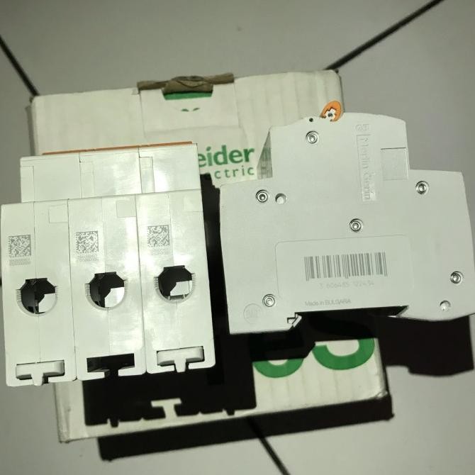 Diskon Mcb Schneider 3 Phase 50A / 63A