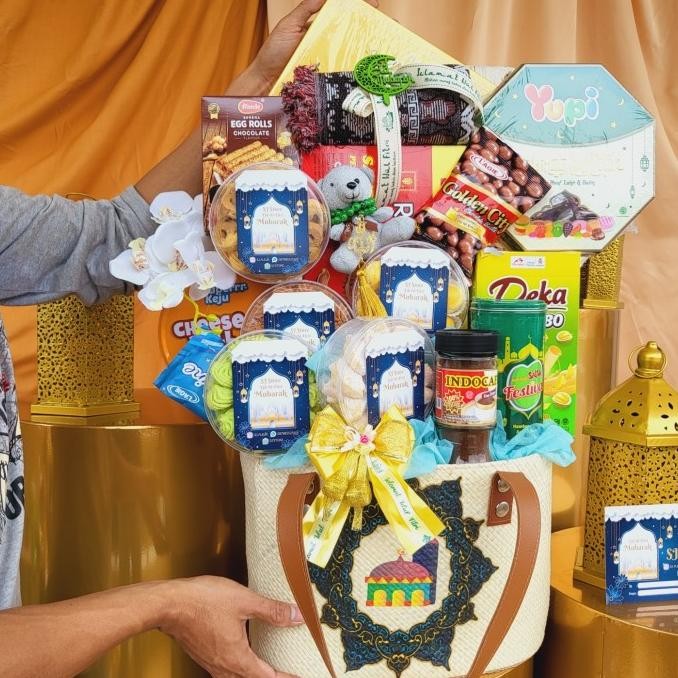 

Murah Paket Box Hampers Lebaran Parcel Idul Fitri Ramadhan Kue Kering 228
