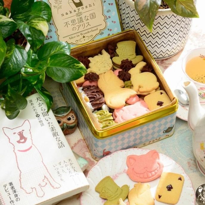 

Promo Alice In Wonderland Cookies Can Bandung Only