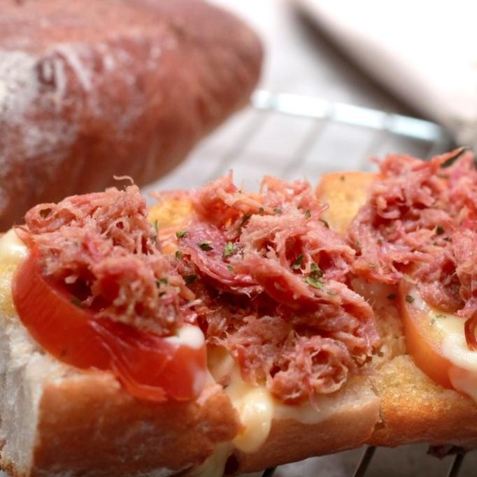 

Grosir Dou Dou Corned Beef