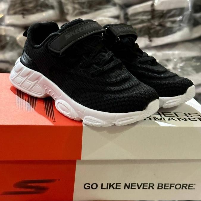 sepatu anak Sekolah Skechers Hitam Putih Laki Laki Perempuan Black