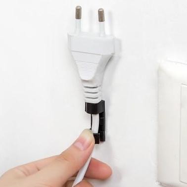 

KLIP KABEL ORGANIZER CABLE CLIP 20 PCS - FT-8018