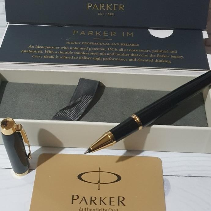 

Pulpen Parker Original Im New Lq Black Gt Roller Ball Free Grafir Nama Stationery