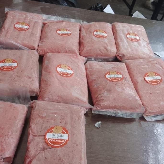 kolasaj Chicken Raw Food Daging Ayam Giling Tulang Halus Buat Anjing / Kucing