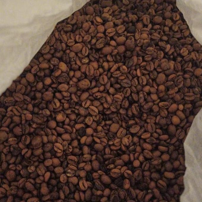 

ready stock Kopi Robusta Grade Komersil Roastbean 1kg - Coffee Espresso