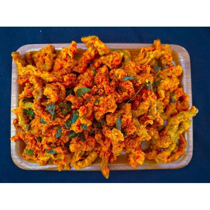 

USUS CRIPSY PEDAS DAUN JERUK 1KG