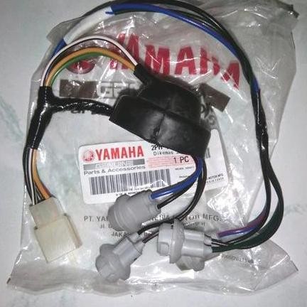 Promo SOKET LAMPU DEPAN PITING LAMPU DEPAN MIO M3 MIO Z ORIGINAL COD