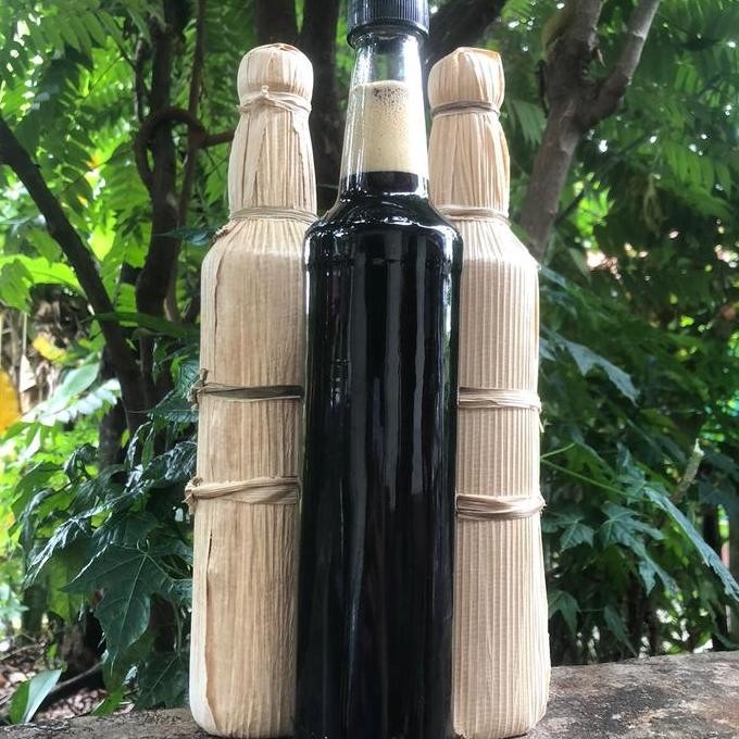 

BARU MADU HITAM PAHIT SUMBAWA BOTOL 620GRAM