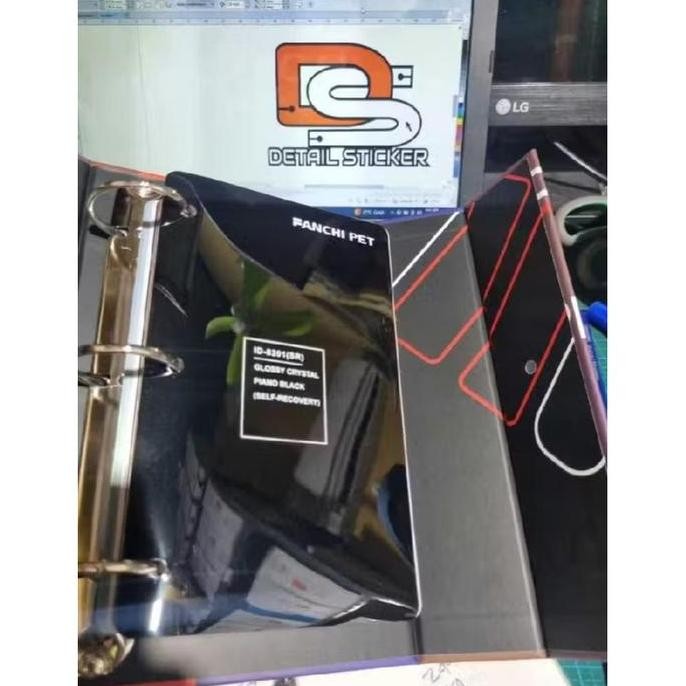 

152CM Sticker FANCHI ID-8201 SR Glossy Crystal Piano Black PET SELF RECOVERY SR 152CM permeter murah