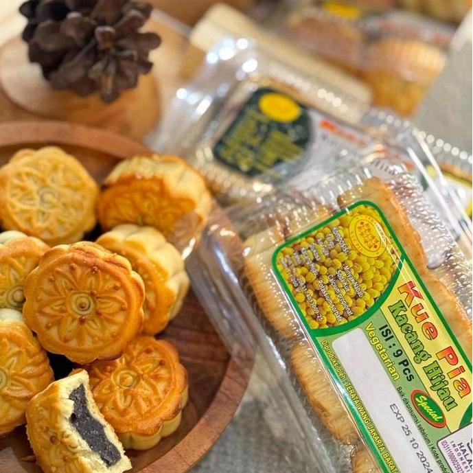 

Terlaris Kue Pia Teratai Wangi Kecil, Isi Kacang Hijau Dan Kacang Hitam