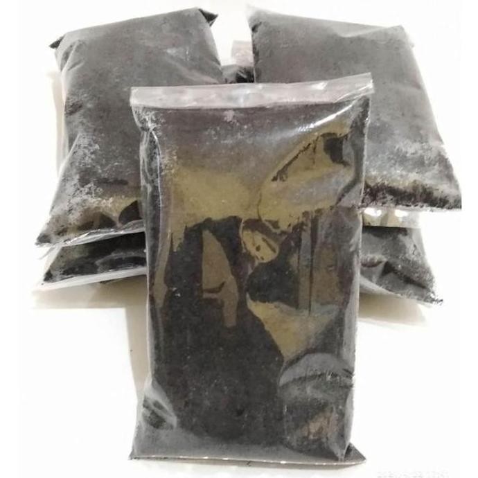 

Terlaris Pupuk Kandang Kambing Halus Repacking 500Gr Tidak Bau