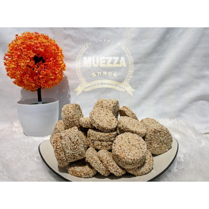 

Terlaris Mari Wijen Gula Caramel Isi 500 Gr Camilan Manis / Snack Ringan