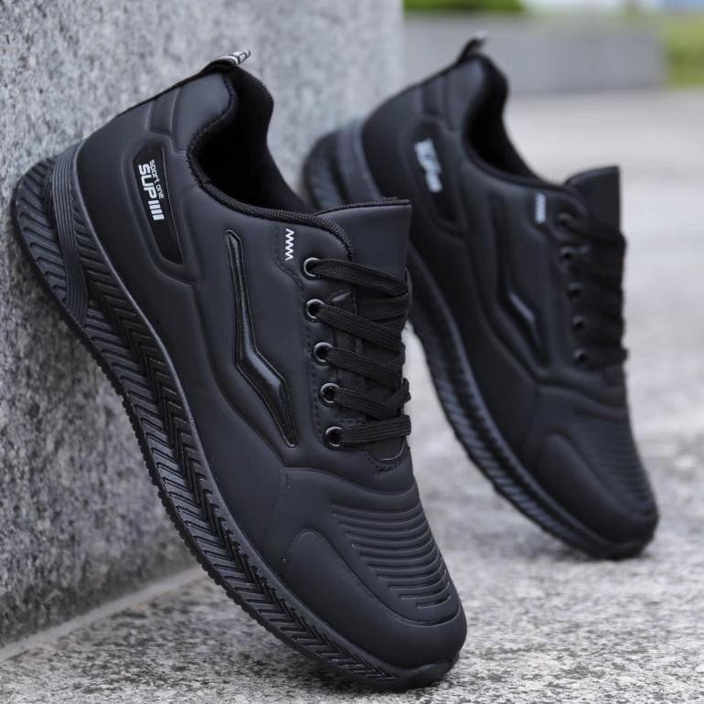 Gio Saverino Sepatu Sekolah Hitam Pakai Tali Joker