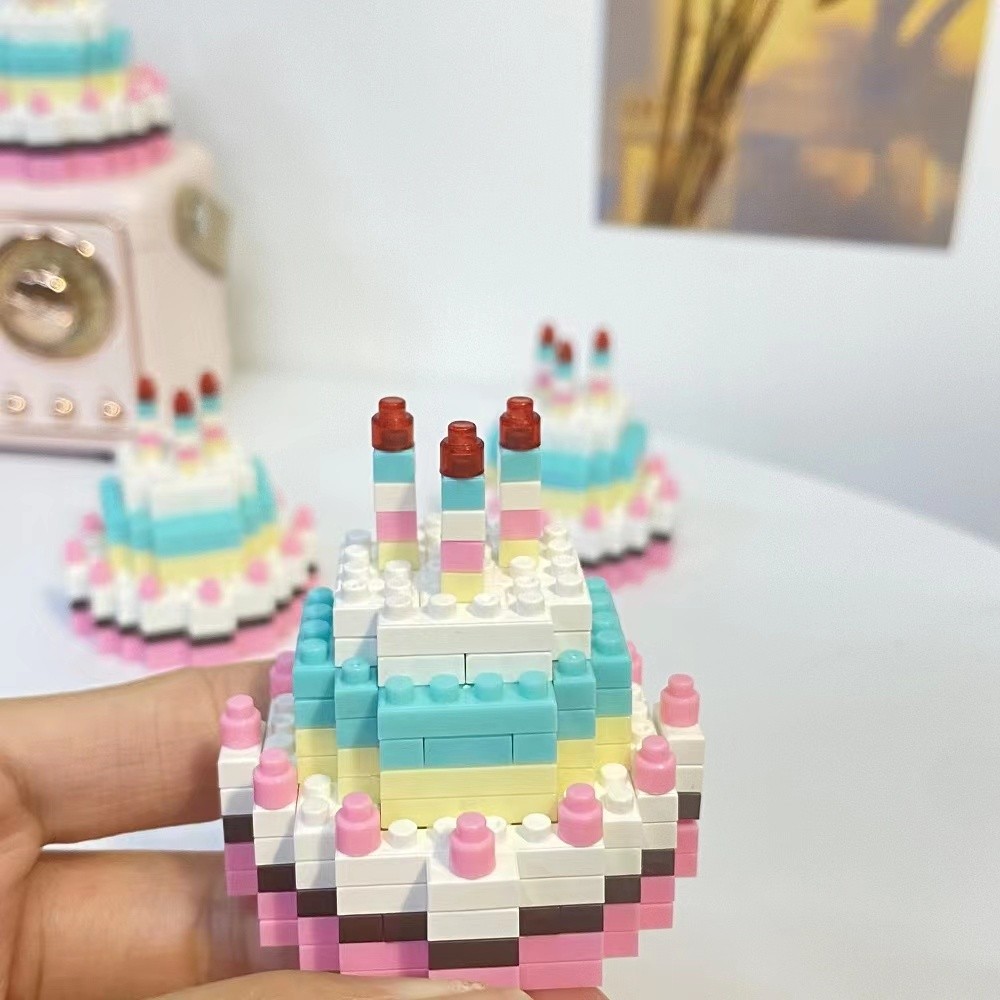 Mainan Blok Balok Susun Mini Cake /Nano Block Cake Gift Box /Kue Ulang  / Tahun Building Bricks Hadi