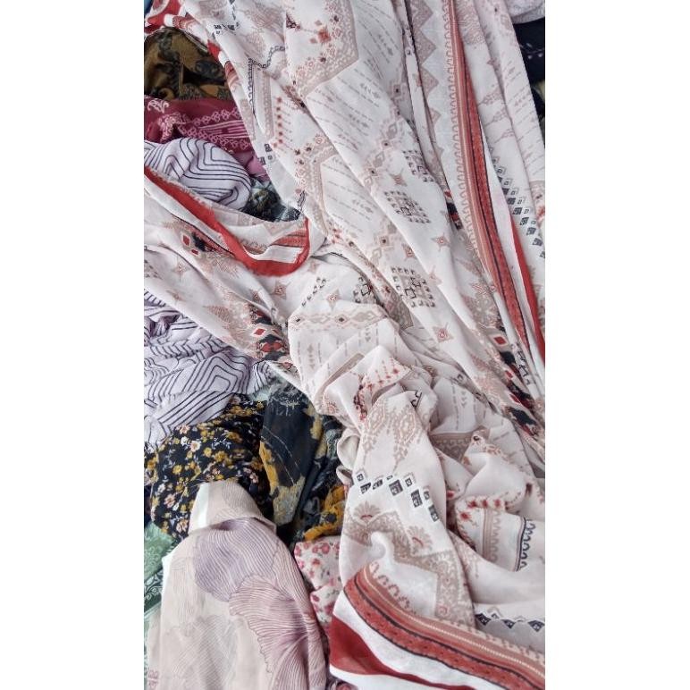 YZ Kain Kiloan PercA CerutY 1 - 2 M Motif PercA Babydol Motif Kain PercA Kiloan Kain Variasi Kain Ce