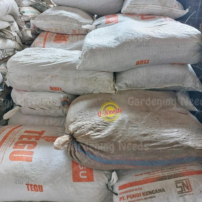 

Terlaris |Master| Pupuk Kandang Kambing/Kohe Kambing Kasar Murni Karung (Khusus