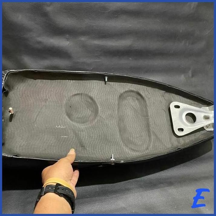 | ASM | JOK PANJANG LANGSUNG SEAT VESPA MODEL NEW PX LML ARCO NPX RACING HITAM