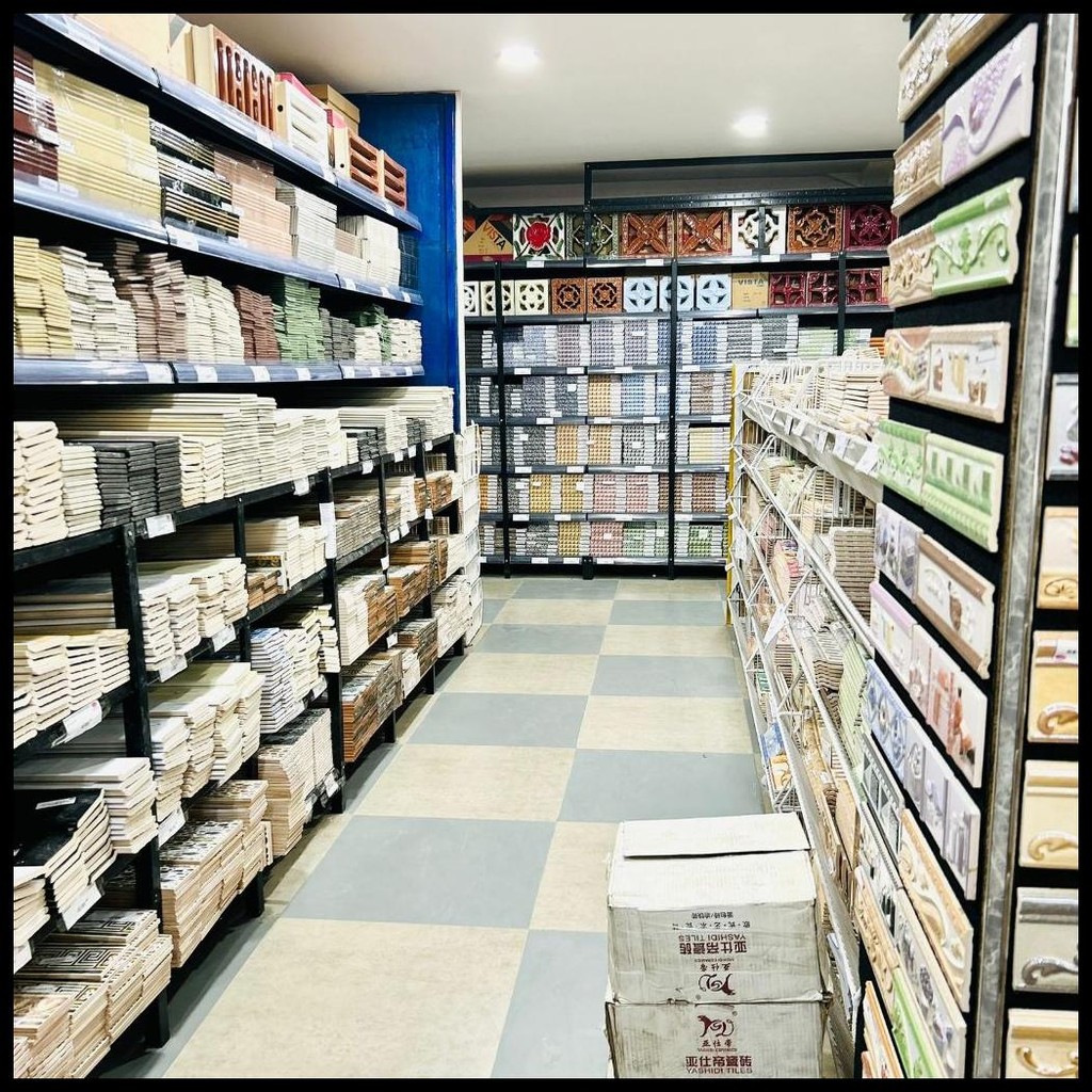 LIST KERAMIK GRANITE / BON BON / KUKU MACAN MURAH 20 CM POLOS ULIR