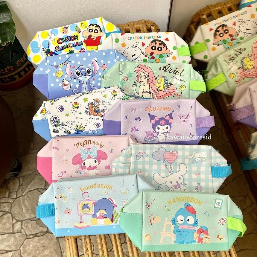 

RB Pouch Handle Tempat Pensil Make Up Serbaguna Sinchan Toy Story Sanrio Kuromi My Melody Cinamoroll Hangyodon Princess Ariel Stitch Hadiah Kado Gift