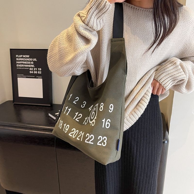 Tas Kapasitas Besar Gaya Korea Tas Kanvas Artistik Tas Bahu Fashion