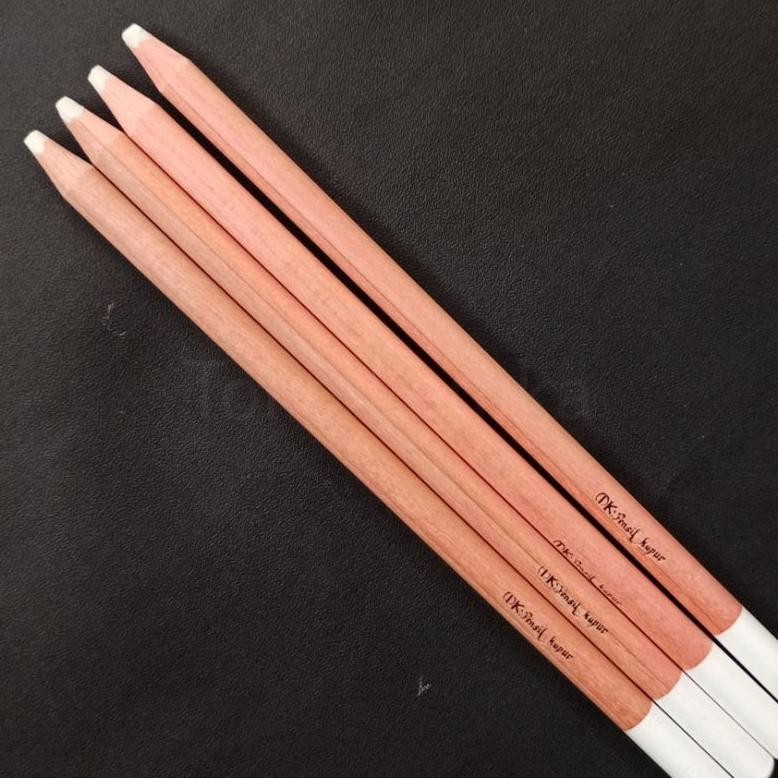 

Free Ongkir Pensil Kapur Putih / Pensil Sket Harga Terjangkau