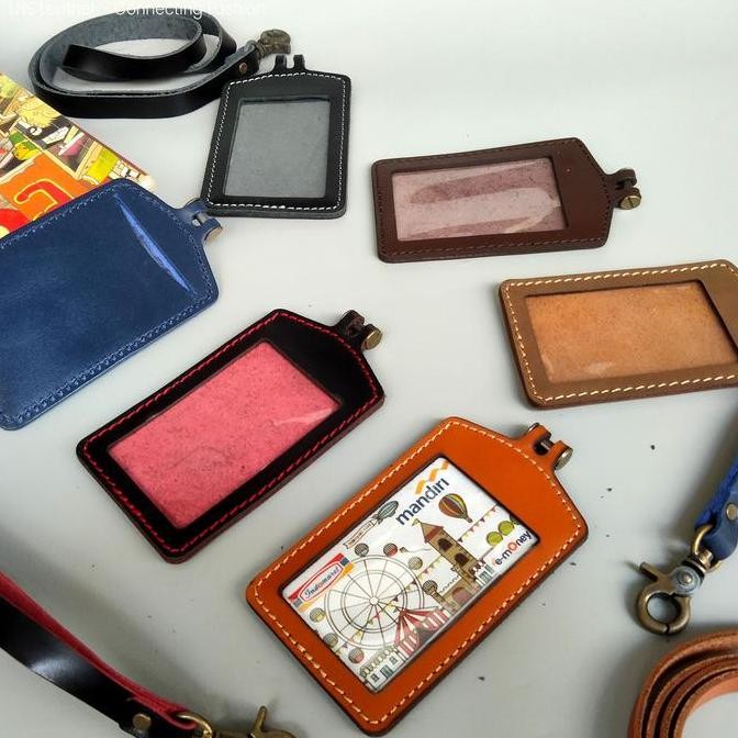

HARGA DISKON Name Tag Cover gantungan ID card kulit asli