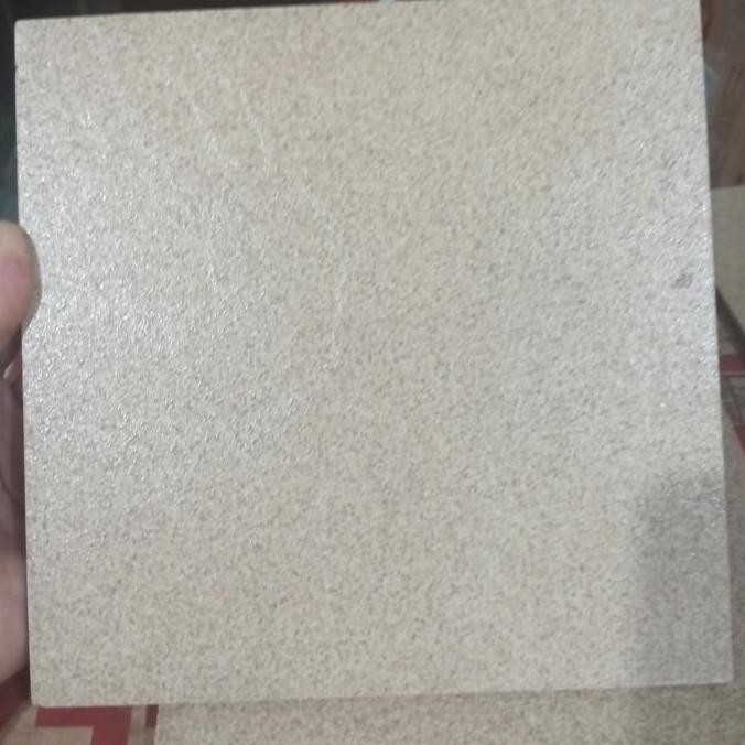 keramik lantai asia tile Roxy brown 20x20 kw1 /dus /25 lbr (kasar) GT