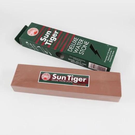 

Terlaris Sun Tiger Deluxe Water Stone - Batu Asah 8 Inch Japan - Ex Display