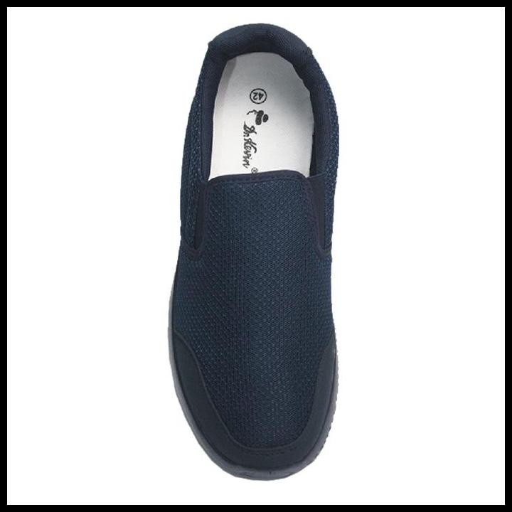 Dr. Kevin Sepatu Sport Pria Kets Kasual Sneakers 889-048 Original Best Seller