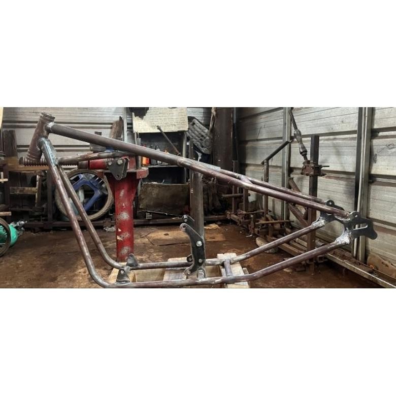 rangka chopper dudukan mesin Scorpio Binter  GL tiger engine monting