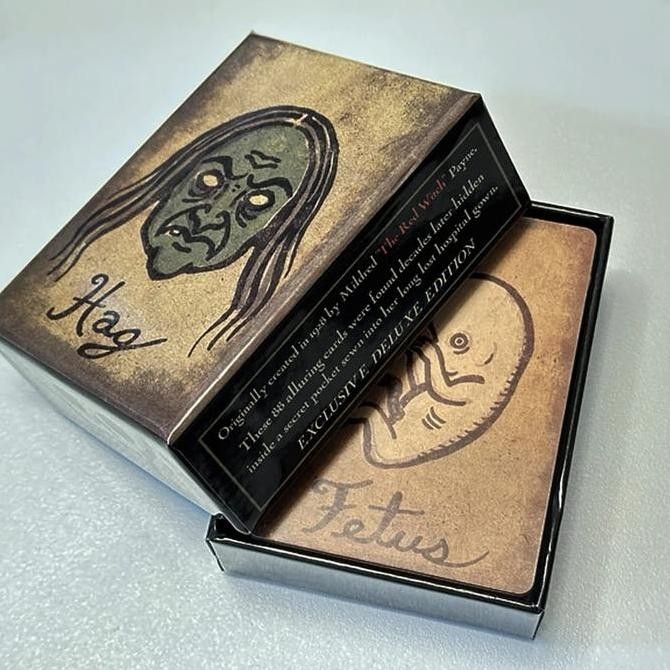 

Hag Mildred Payne's Secret Pocket Oracle 9x7cm Hardbox Kualitas Original