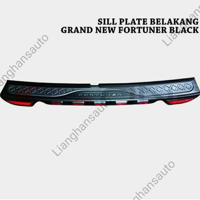 SILLPLATE BELAKANG TOYOTA FORTUNER LAMA WITH REFLECTOR