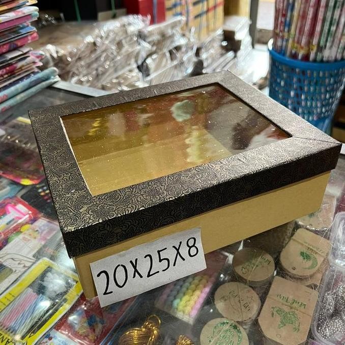 

ready Hard box 25 x 20 x 8 cm / kotak kado 20 x 13 x 8 cm