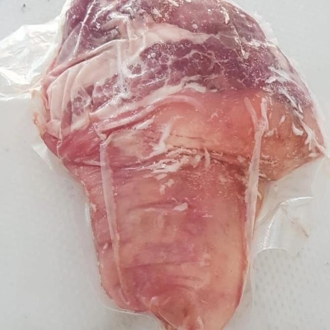 

Pork Knuckle Bone-In Paha Dengkul Babi Asli Bali Premium Banyak Daging