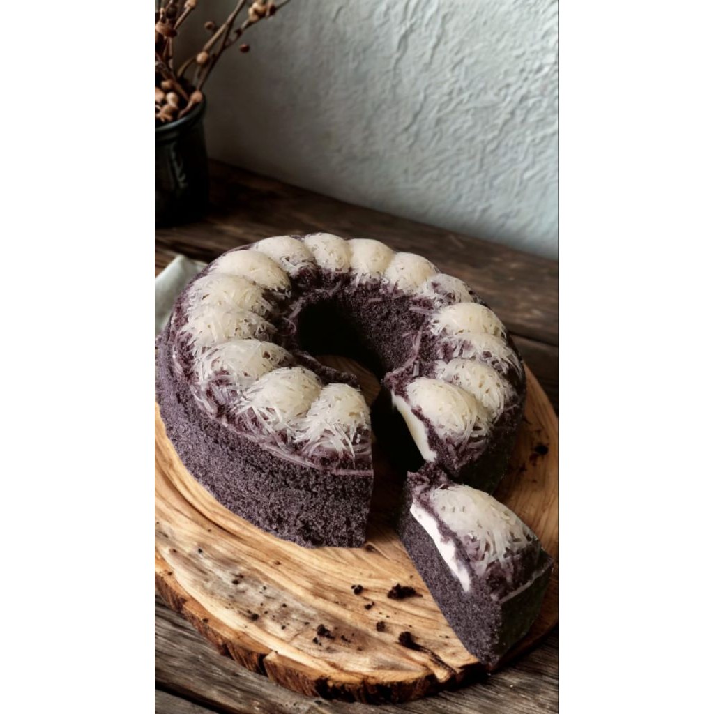 

Bolu Ketan Hitam Keju Lumer Premium Butter (Tanpa PO)