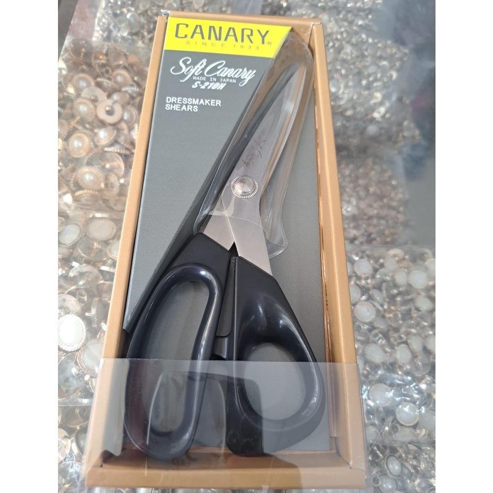 

CANARY SINCE 1933 GUNTING MADE IN JAPAN ORIGINAL 8 INCH GUNTING BAHAN/GUNTING KAIN/BAHAN JAS GUNTING KAIN KERAS AST