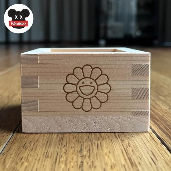 

Terlaris Takashi Murakami Hinoki Wood Sake Box (S) Tonari Zingaro Made in Japan SALE