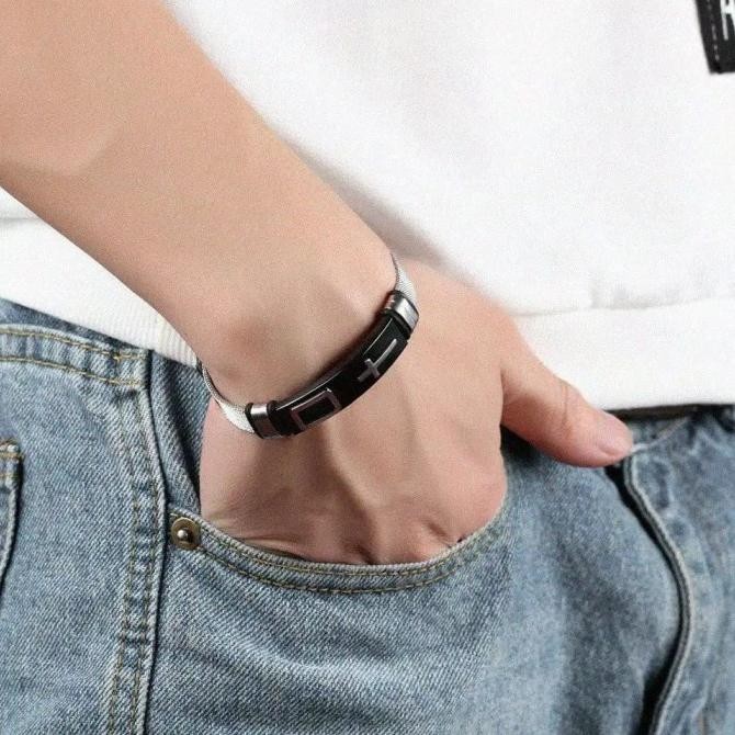 Terlaris Gelang Titanium Hitam Salib Pria Silver Gold Stainless Bracelet ,/ Gelang Titanium / Gelang