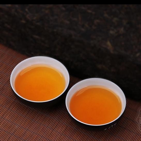 

Yunnan Puerh Raw Tea Yunpin "Sit Back And Relax" Old Tea - 2.000 Gr Maison Auratea