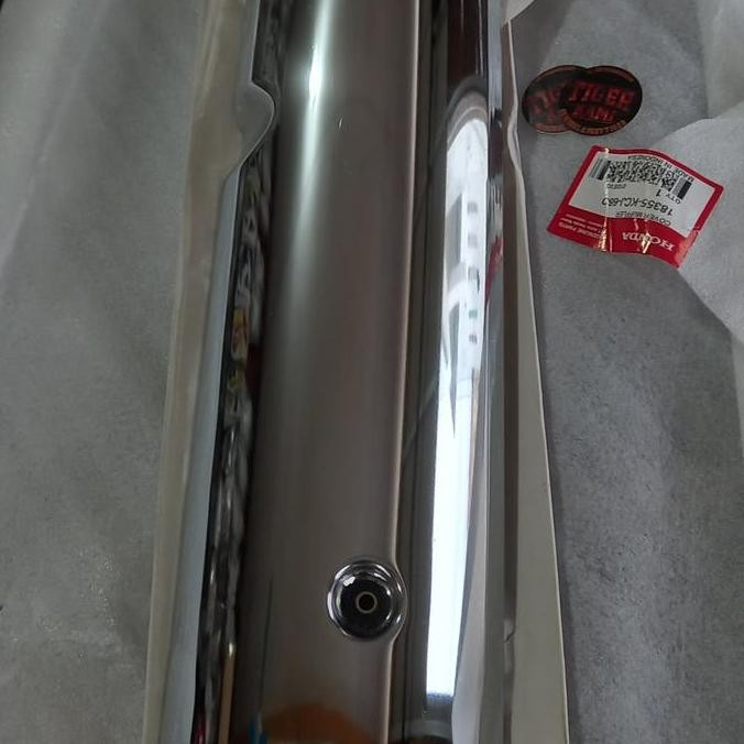 Tameng cover knalpot ori ter revo awal old MUFFLER 18355-KCJ-660