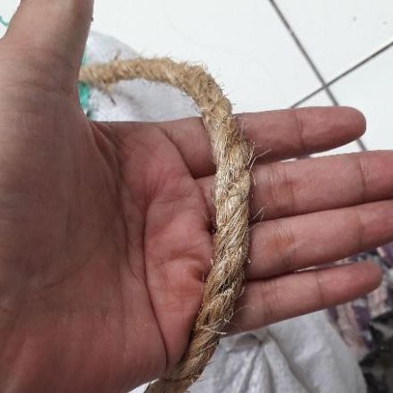 

TALI TAMBANG MANILA GONI 8MM X 10 METER TALI GONI DADUNG TAMPAR TERMURAH