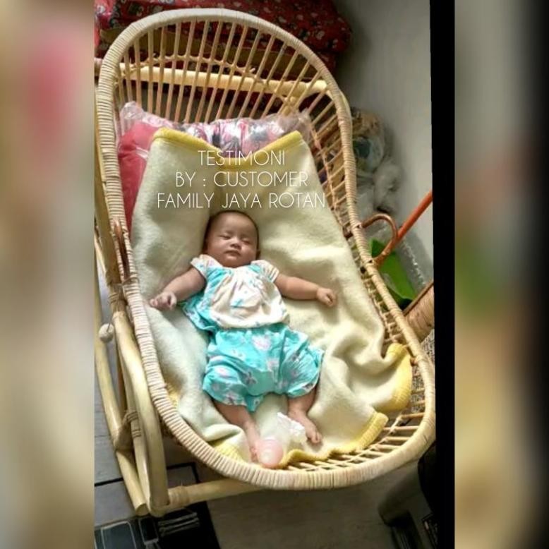 Ayunan bayi goyang rotan model perahu free kasur bayi AST