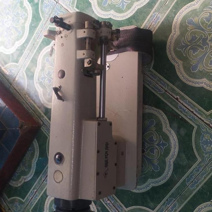 TYPICAL GC-0303 WALKINGFOOT mesin jahit kulit, jok, sofa seken murah