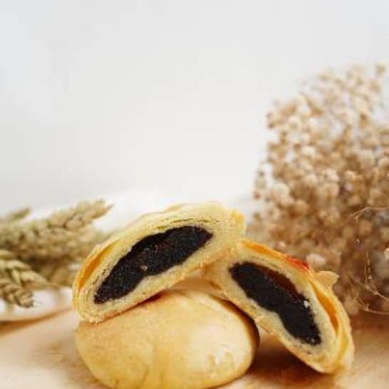 

Pia Pie Bogor By De Paris Rasa Coklat Cokelat Chocolate Oleh Oleh Khas Bogor