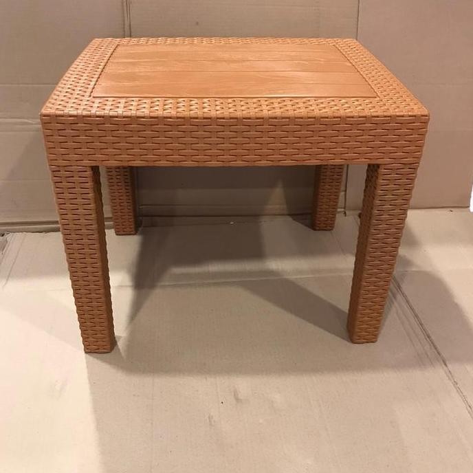 

Terlaris Meja Plastik Motif Rotan Tabitha